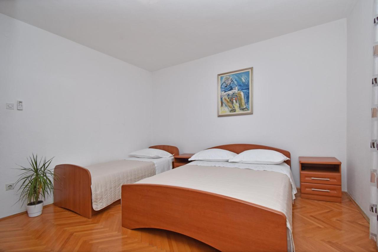 Rooms Borka Tucepi Exterior photo