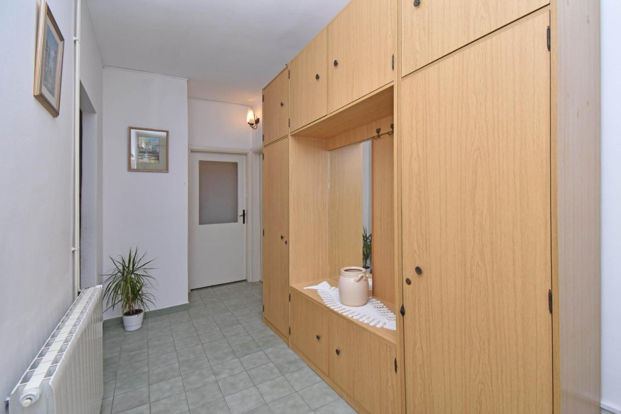 Rooms Borka Tucepi Exterior photo
